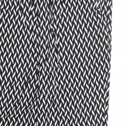 Blue Chameleon Womens Black Geometric  Trousers  Size 16 L26 in