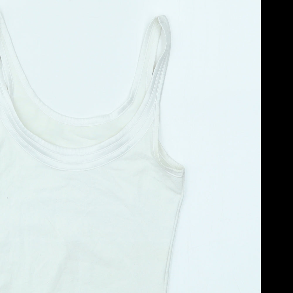 M&S Womens White   Basic T-Shirt Size 8
