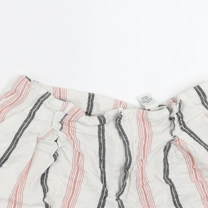 FOREVER 21 Womens White Striped  Hot Pants Shorts Size L