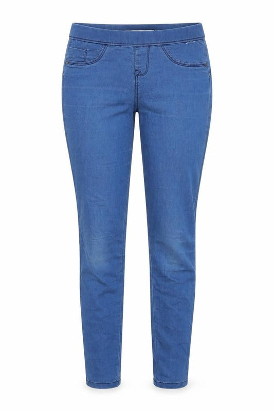 Front view of Denim Co women’s blue denim jegging jeans, size UK 6, 31-inch leg