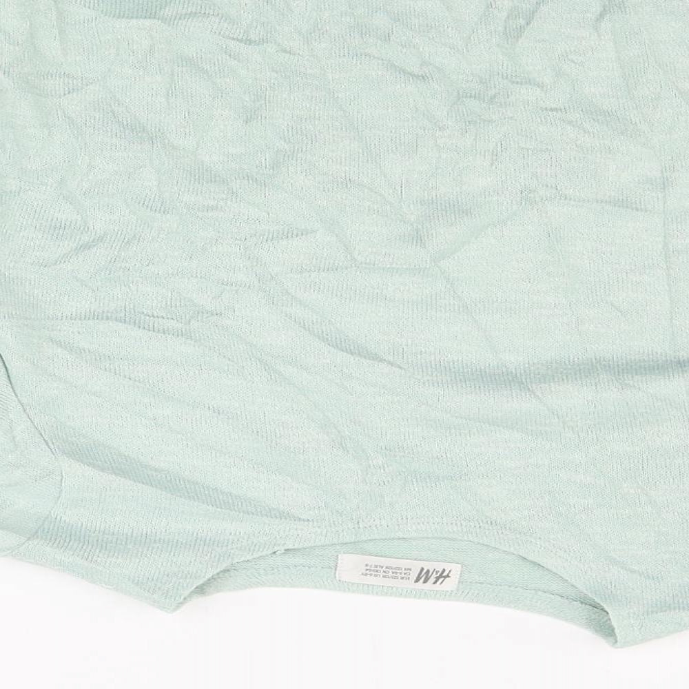 H&M Girls Gold   Pullover Jumper Size 7-8 Years