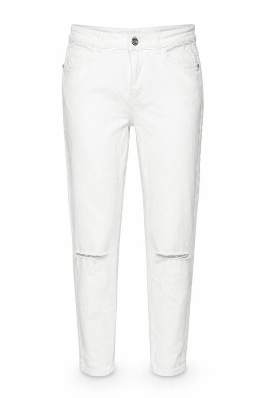 Front view of Only women’s white skinny jeans, size UK 32, in, 28-inch leg