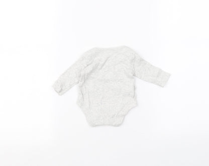 TU Baby White   Babygrow One-Piece Size 0-3 Months