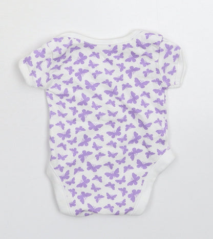 George Baby White   Babygrow One-Piece Size Newborn