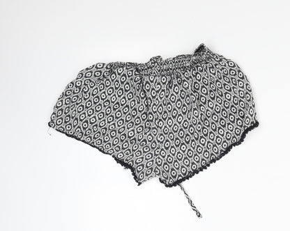 Primark Womens Black Geometric  Hot Pants Shorts Size 8