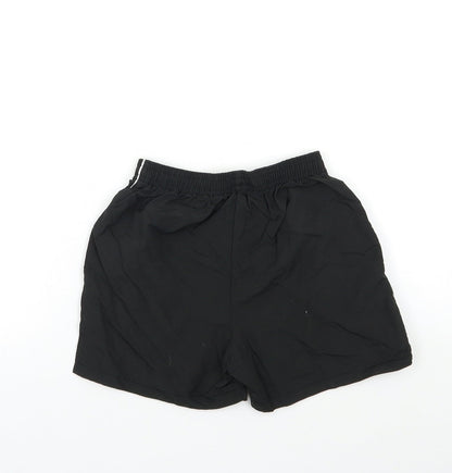 Umbro Boys Black   Sweat Shorts Size 6-7 Years