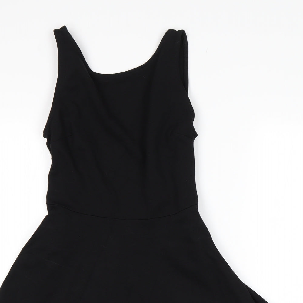Close-up detail of Lulus women’s black mini, size S