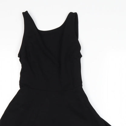 Close-up detail of Lulus women’s black mini, size S