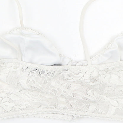 Womens UK Size 4 PRETTYLITTLETHING White Cropped Tank