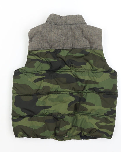 Gap  Boys Green Camouflage  Gilet Coat Size 5 Years