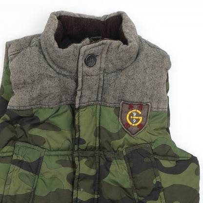 Gap  Boys Green Camouflage  Gilet Coat Size 5 Years