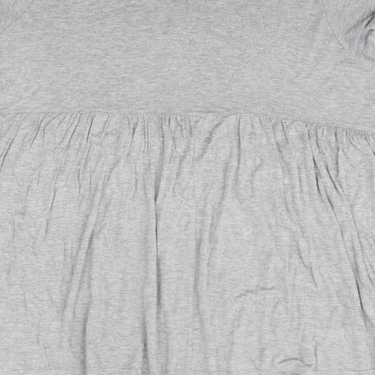 Womens UK Size 8 PRETTYLITTLETHING Grey Basic T-Shirt