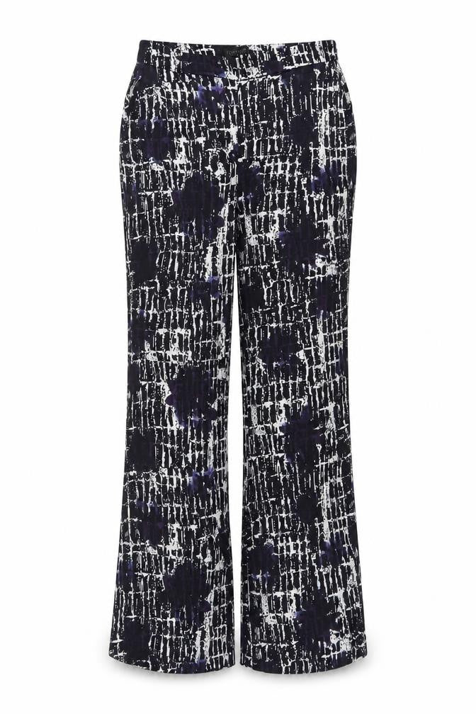 Front view of Topshop women’s black trousers, size UK 10, 30-inch leg