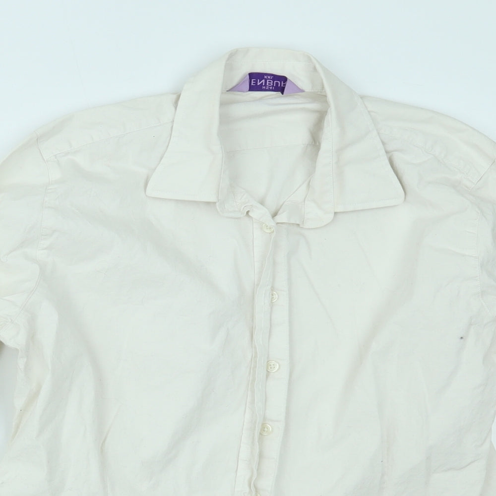 Close-up detail of Henbury women’s white basic button-up, size 2XL