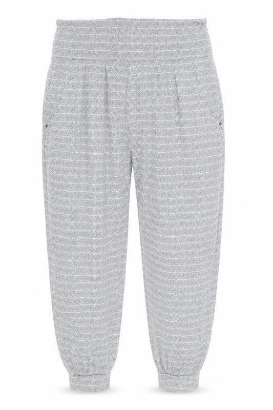 Womens UK Size 14 ESMARA Regular Fit  White Trousers