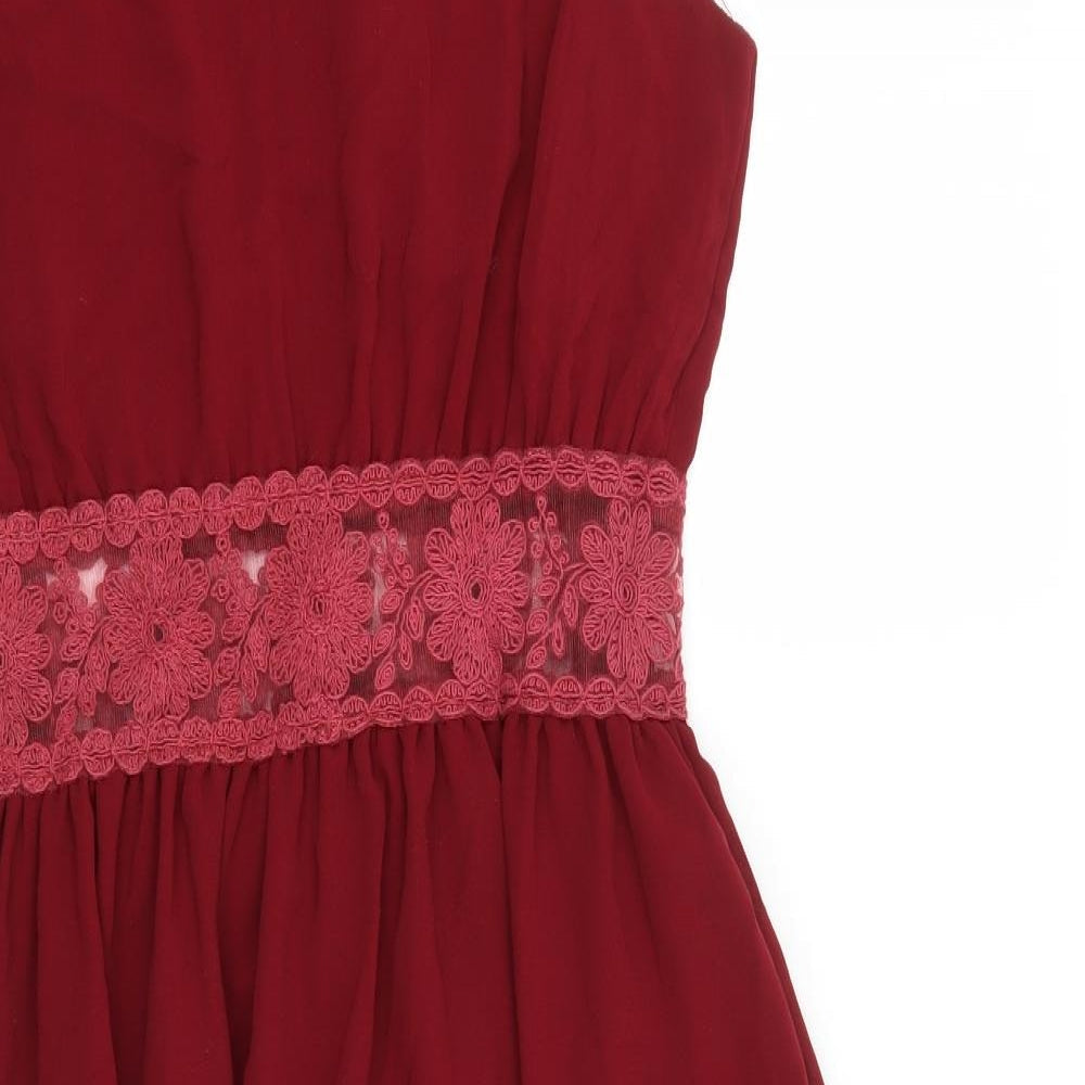 Close-up detail of Emamoda women’s red a-line, size M