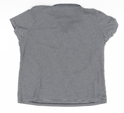 Preworn Mens Grey Striped   T-Shirt