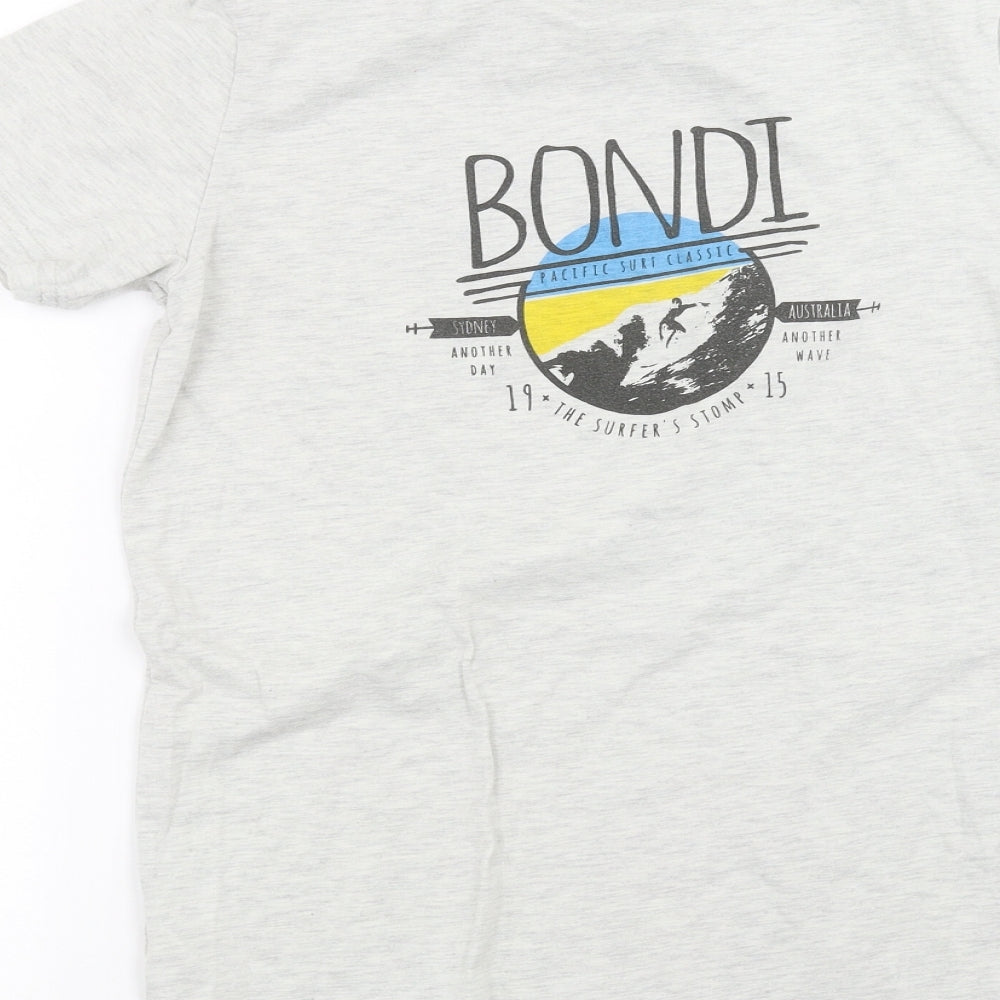Brand and care label for Between The Flags men’s grey t-shirt, size XS