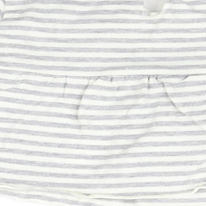 garaya bebe Baby Grey Striped  Basic T-Shirt Size 6-9 Months
