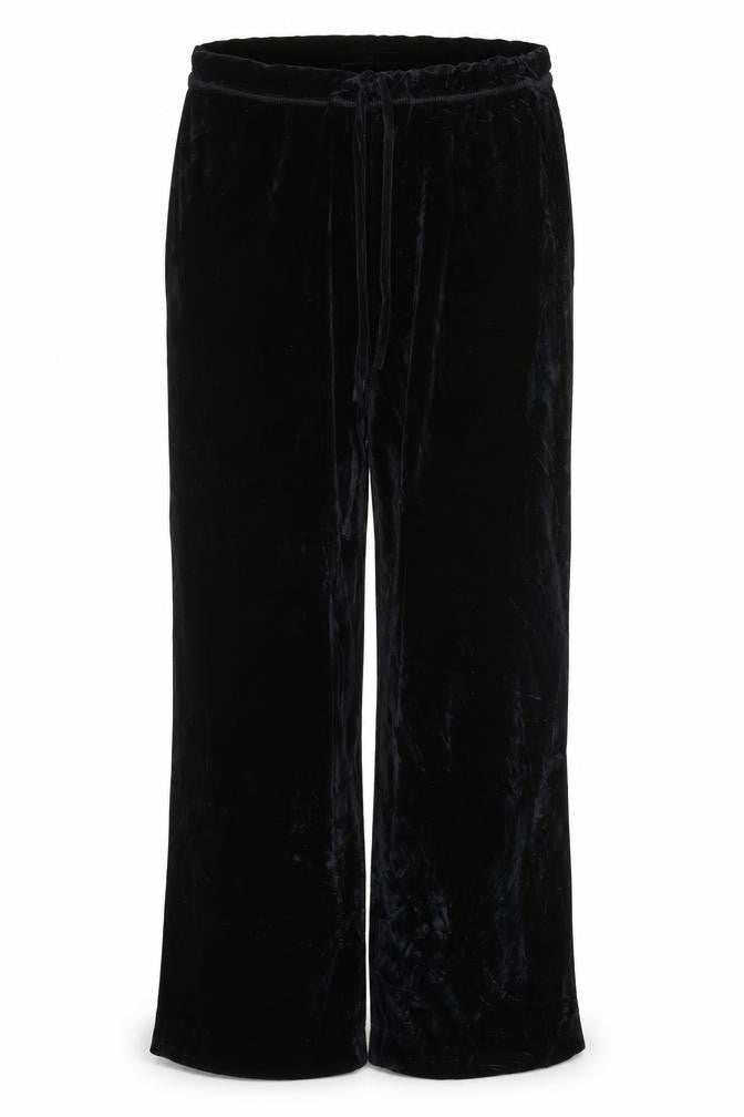 Front view of designed for t women’s black trousers, size UK 18, 25-inch leg