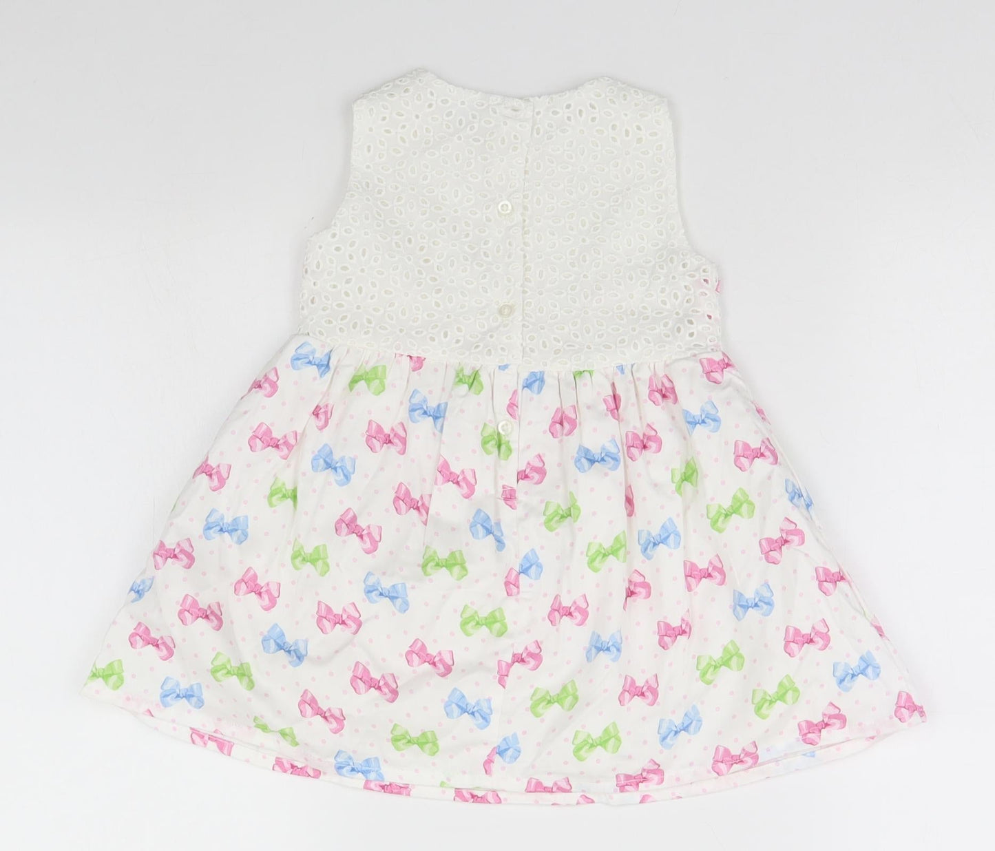 Preworn Girls White Geometric  A-Line  Size 9-12 Months