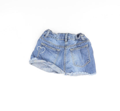 Preworn Girls Blue  Denim Cut-Off Shorts Size 7 Years