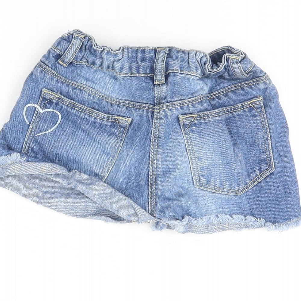 Preworn Girls Blue  Denim Cut-Off Shorts Size 7 Years