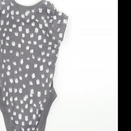 George Baby Grey   Babygrow One-Piece Size Newborn