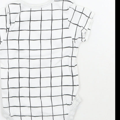 George Baby White Check  Babygrow One-Piece Size 6-9 Months