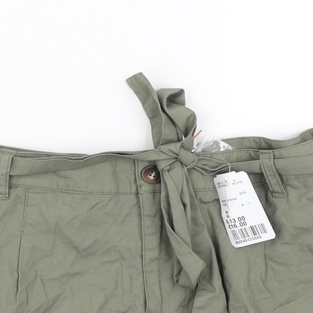 FOREVER 21 Womens Green   Hot Pants Shorts Size M