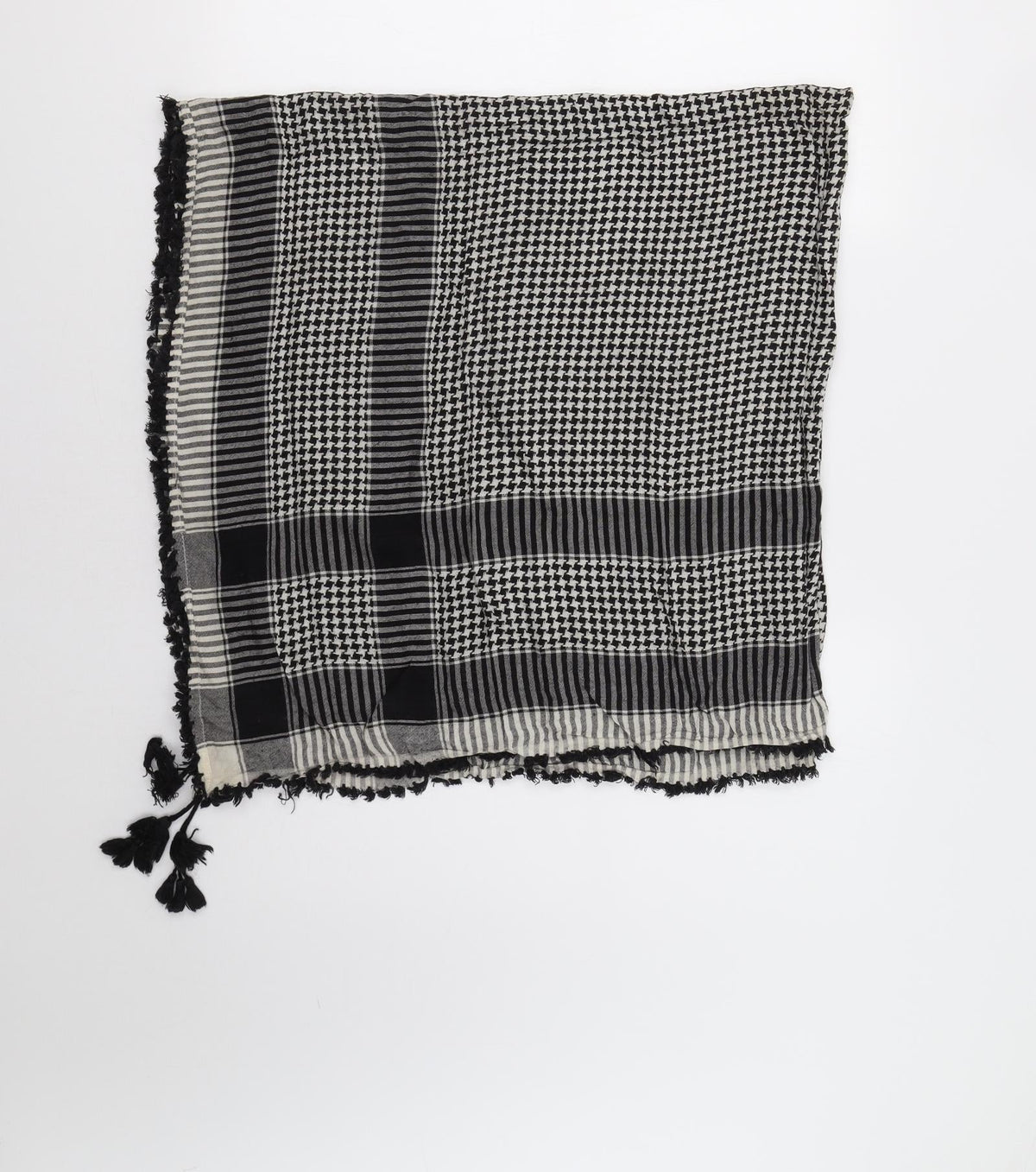 Additional front view of Preworn women’s grey check shawl/wrap