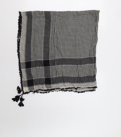 Additional front view of Preworn women’s grey check shawl/wrap