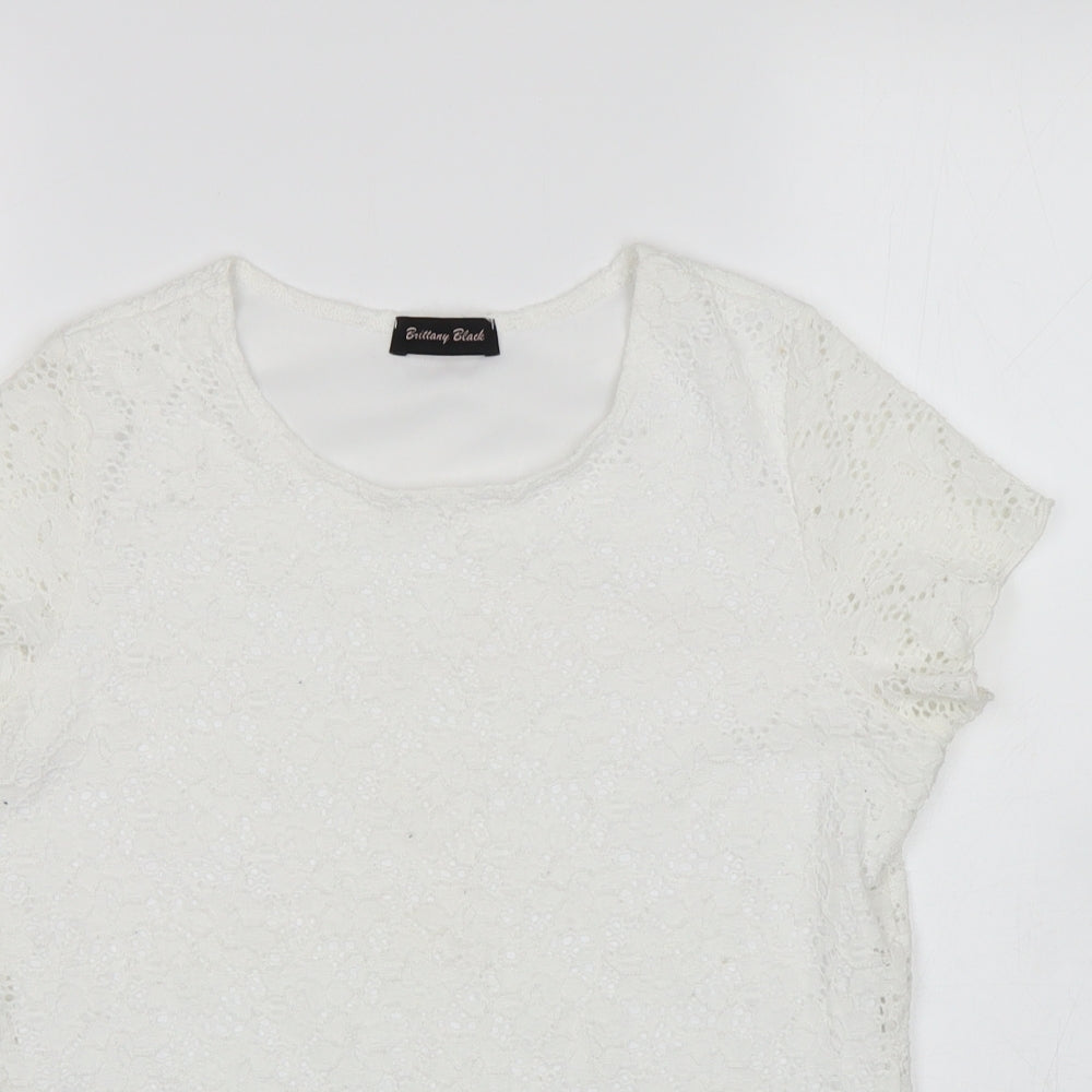 Close-up detail of Brittany Black women’s white floral basic blouse, size S
