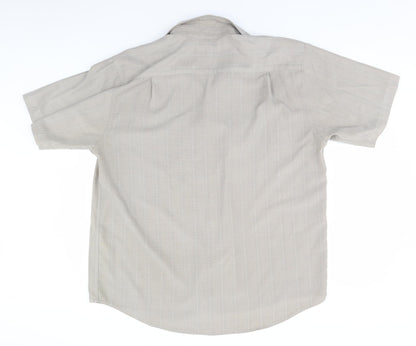 EWM Mens Green Plaid   Button-Up Size XL