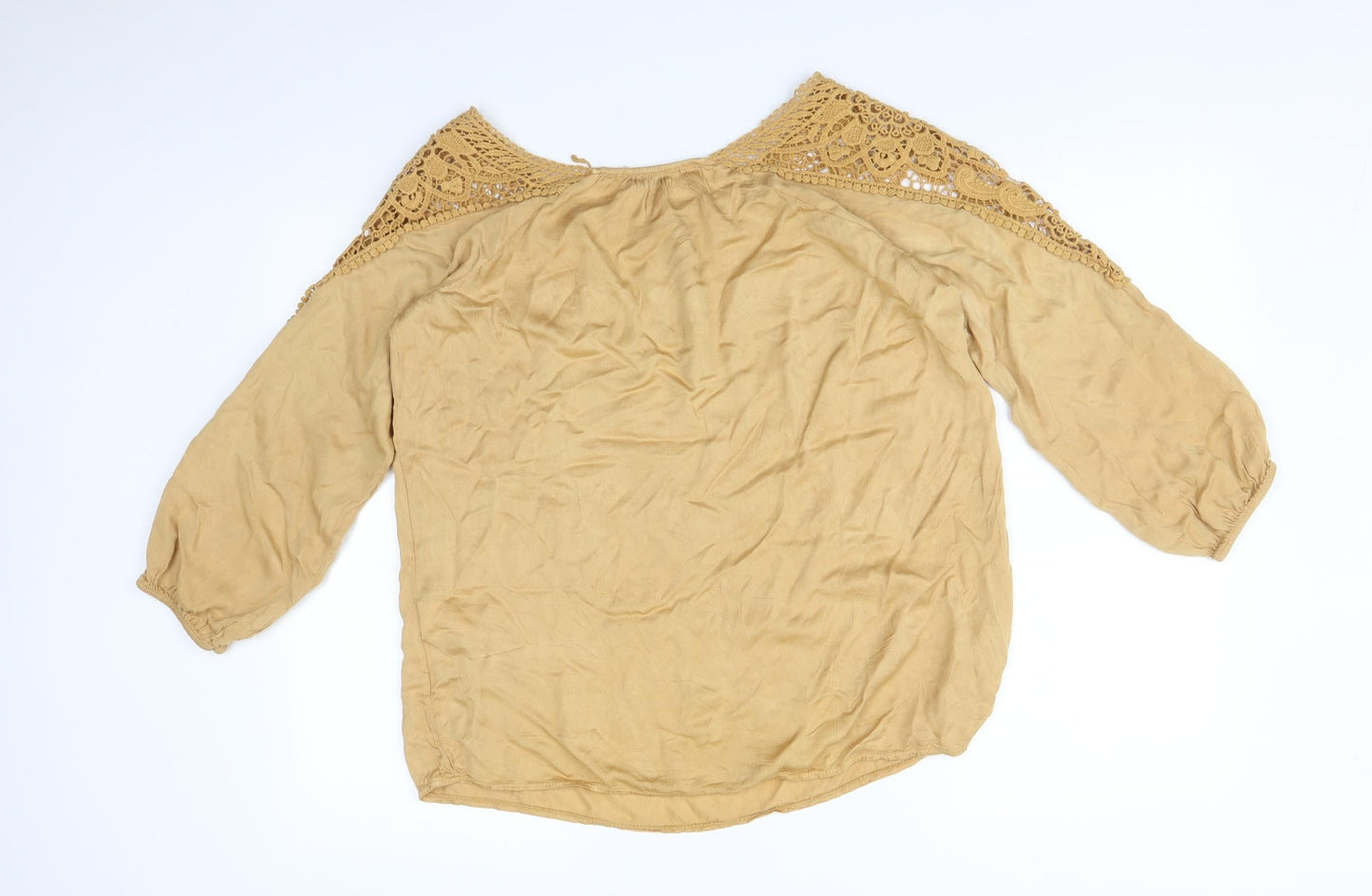 ANYPLACE Womens Gold   Basic T-Shirt Size M