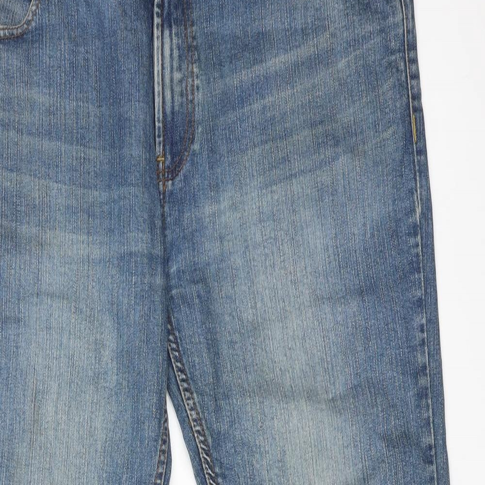 Close-up detail of DSTRUCT women’s blue straight jeans, size UK 36, 31-inch leg