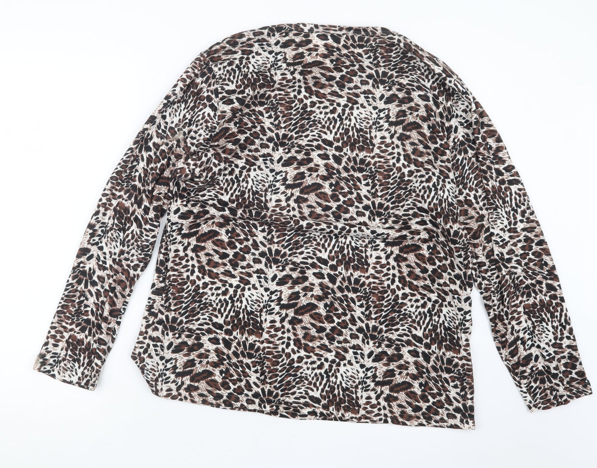 Back view of Kin Da women’s brown animal print basic t-shirt, size L