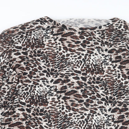 Close-up detail of Kin Da women’s brown animal print basic t-shirt, size L