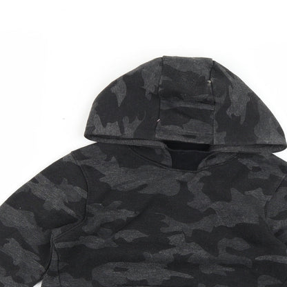 Matalan Boys Grey Camouflage  Pullover Hoodie Size 7 Years