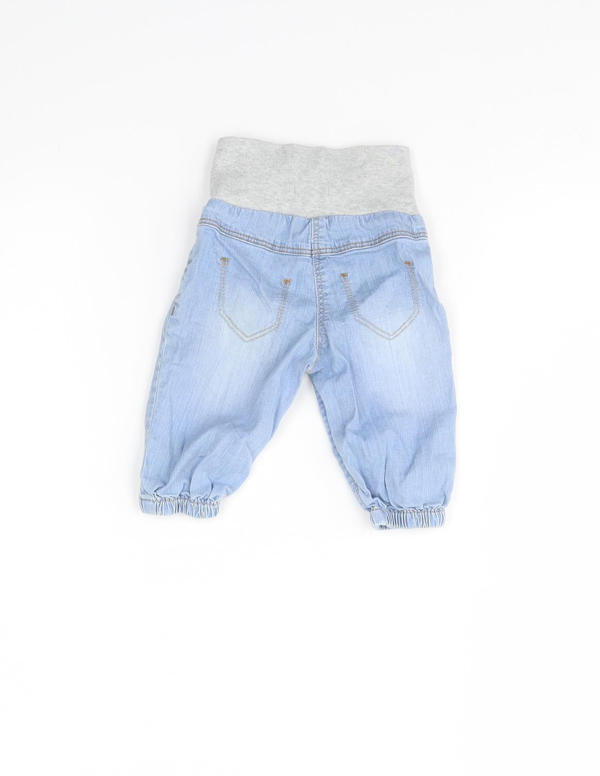 spirit  Baby Blue  Denim Capri Jeans Size 0-3 Months  - 2 months