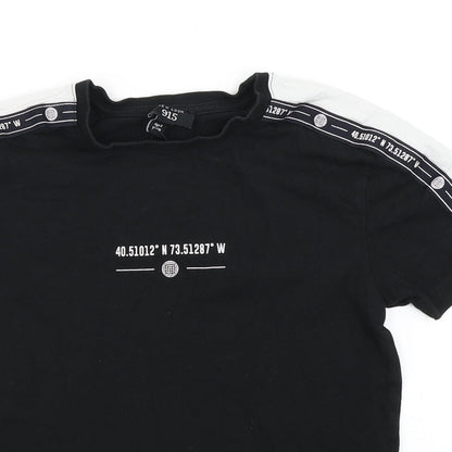 Close-up detail of 915 Generation boys’ black basic t-shirt, size 9, years