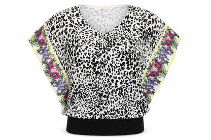 Front view of panacher women’s multicoloured geometric basic t-shirt, size S