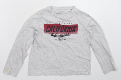 Additional front view of Primark boys’ grey basic t-shirt, size 8-9, years
