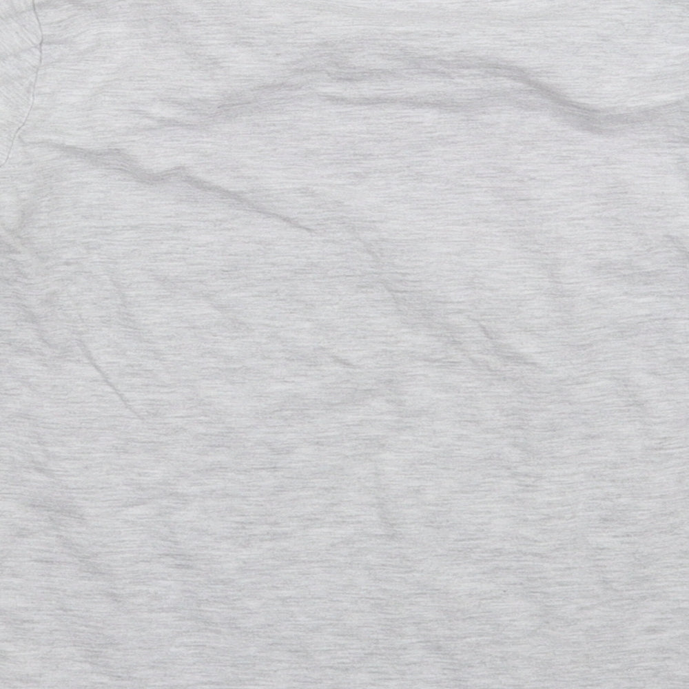 Brand and care label for Primark boys’ grey basic t-shirt, size 8-9, years