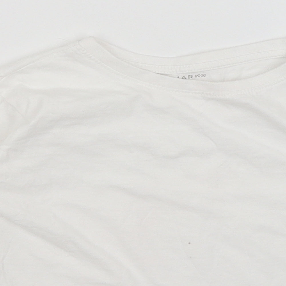 Close-up detail of Primark girls’ white basic t-shirt, size 6-7, years