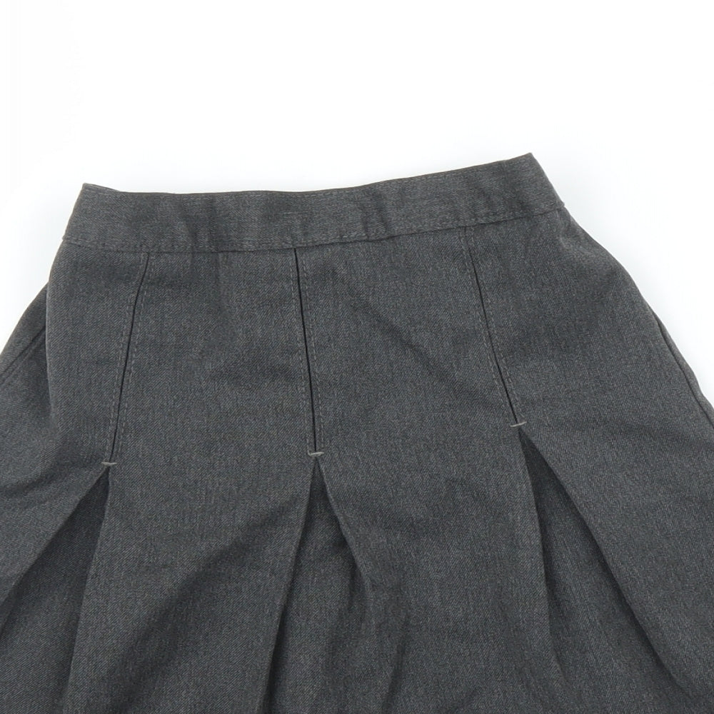 M&S Girls Grey   Pleated Skirt Size 8 Years