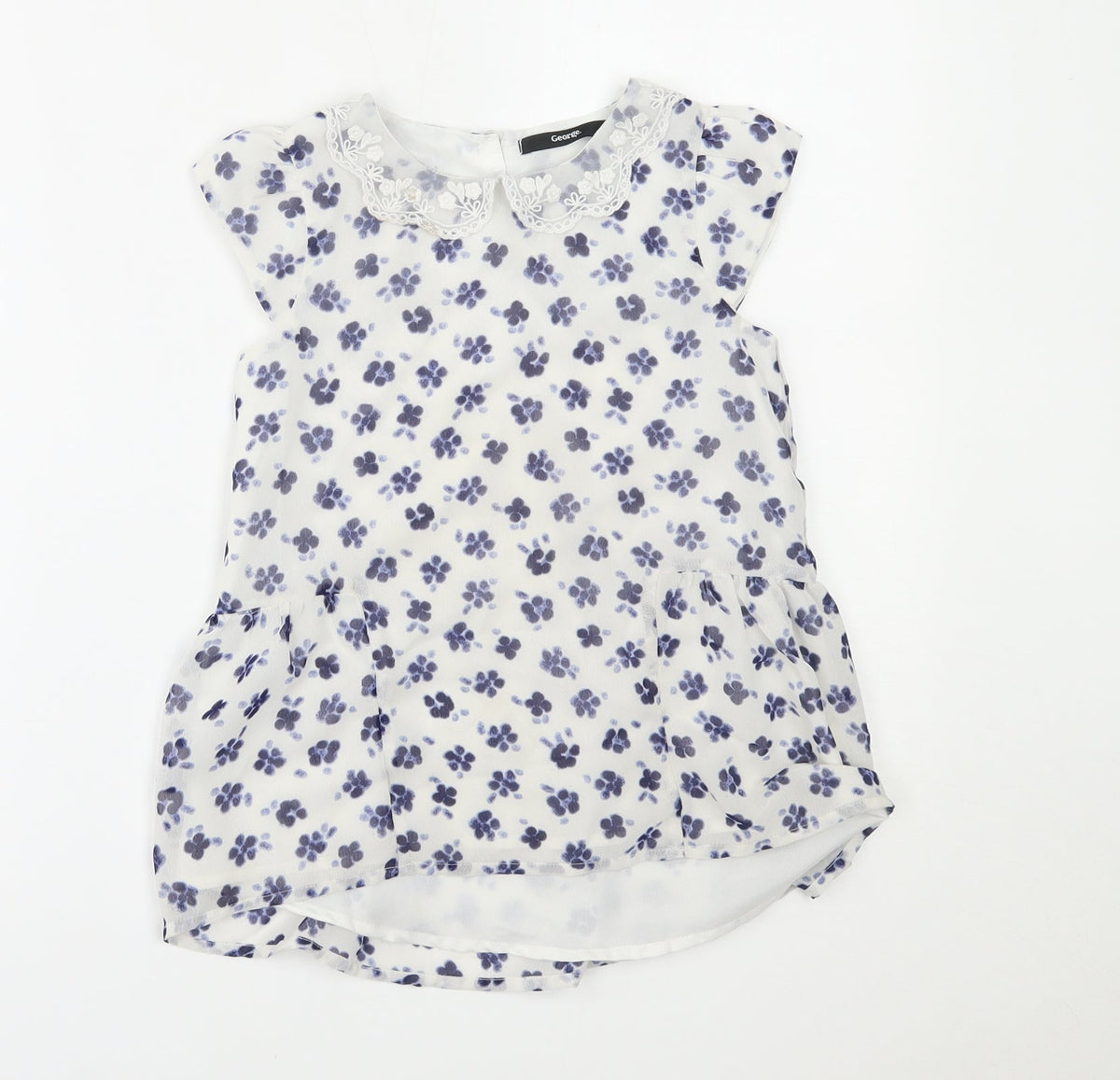 Additional front view of George girls’ white floral basic blouse, size 8-9, years