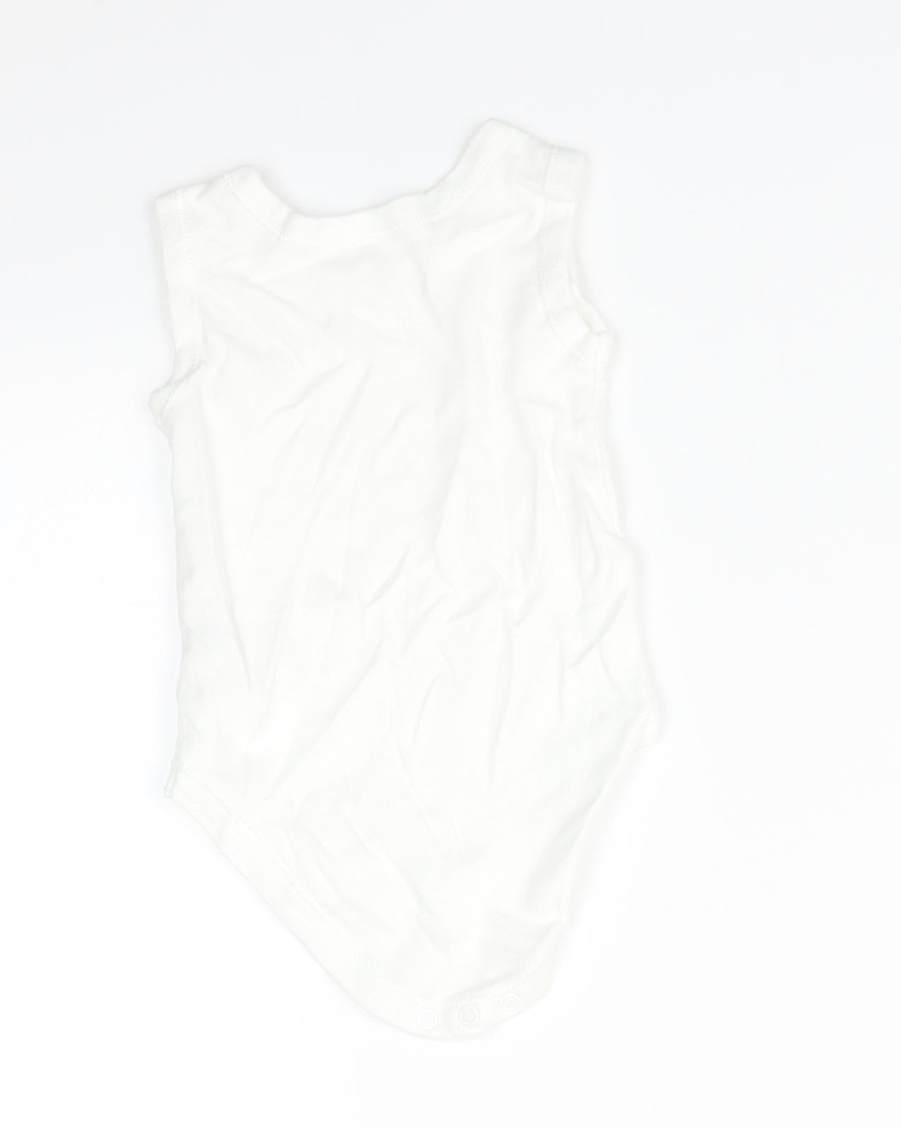 George Baby White   Babygrow One-Piece Size 6-9 Months
