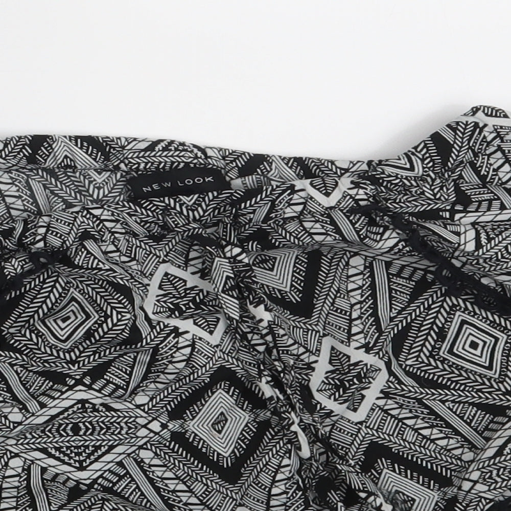 New Look Womens Black Argyle/Diamond  Hot Pants Shorts Size S