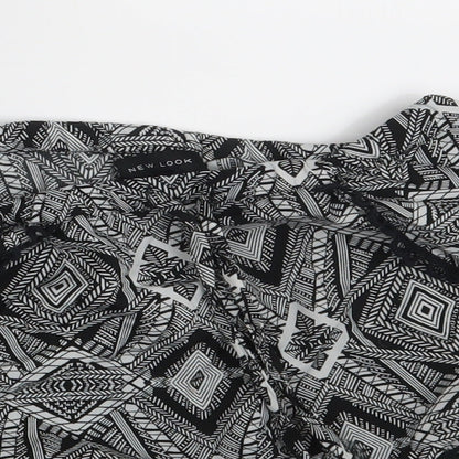 New Look Womens Black Argyle/Diamond  Hot Pants Shorts Size S
